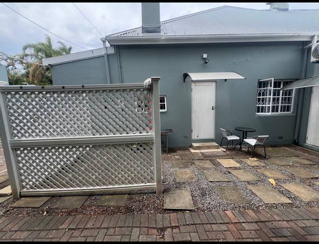 1 BEDROOM FLAT RENTED IN VINCENT